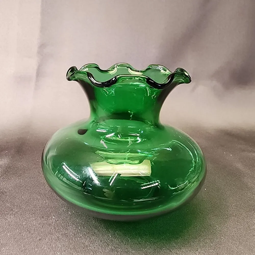 Vtg Anchor Hocking Emerald Green Glass Small Ruffled Edge Vase